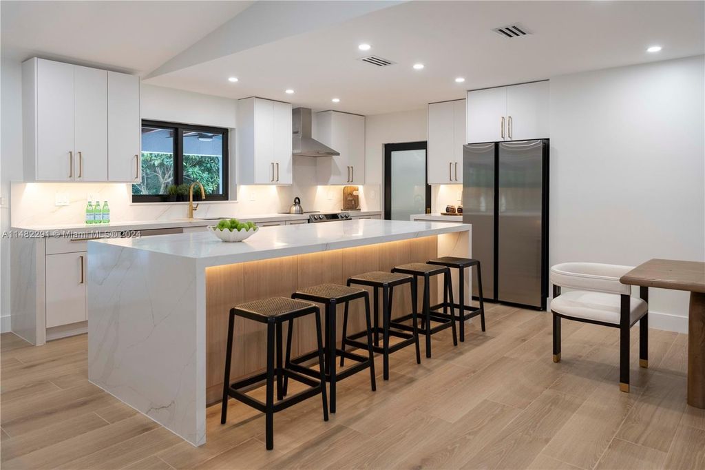 Photo of 5900 SW 196th Ln, Southwest Ranches, FL 33332 (MLS # A11482291)