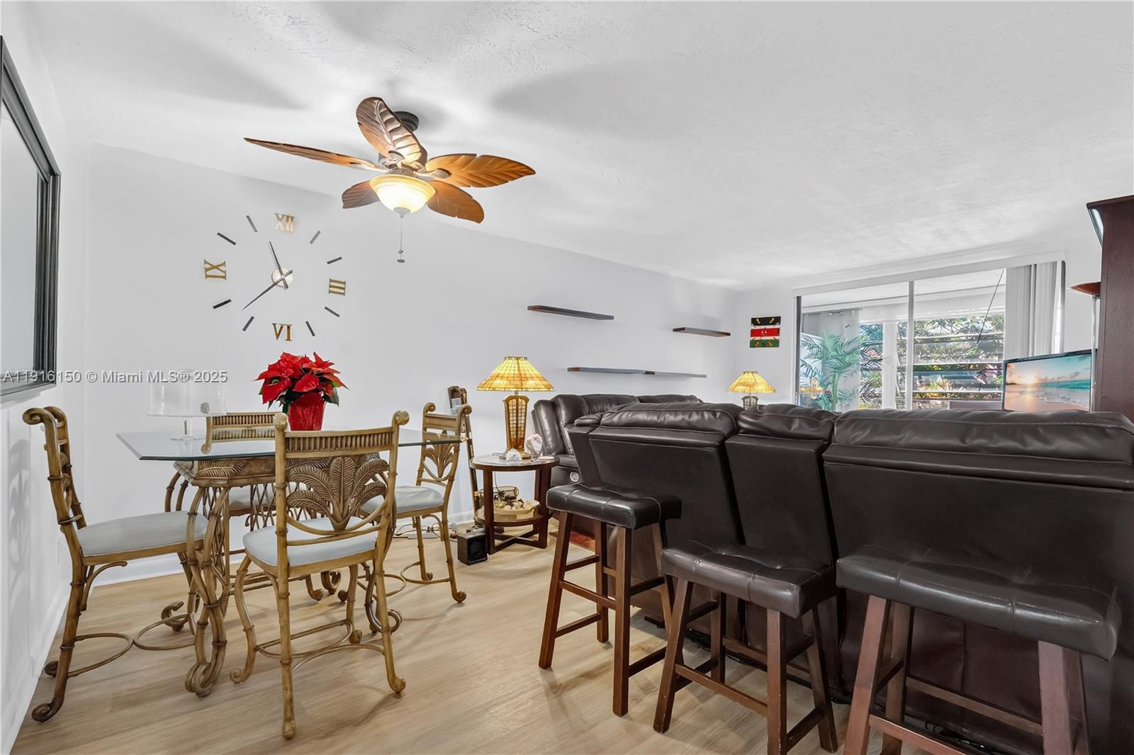 2801 Somerset Dr 411