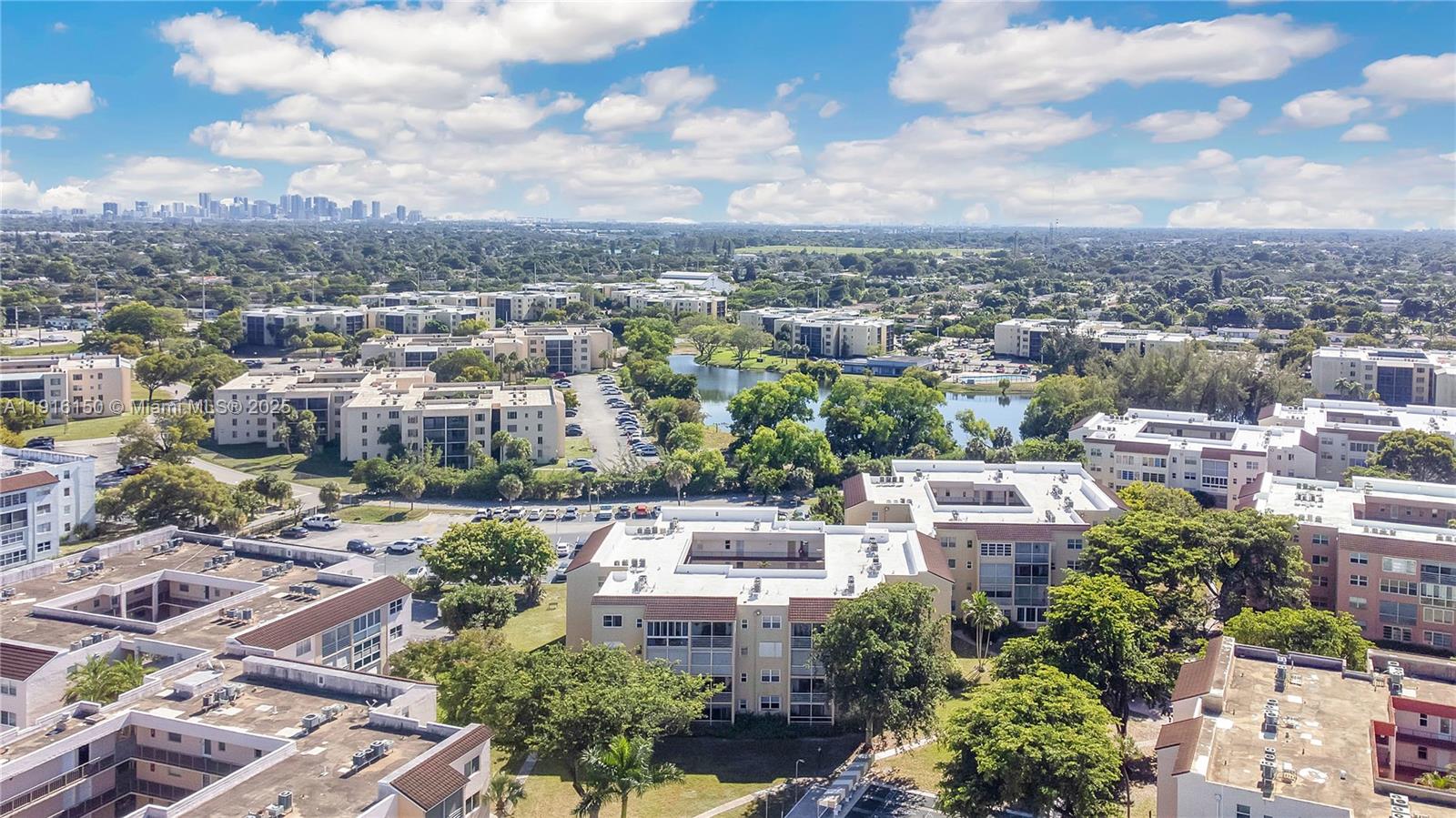 SOMERSET NO SEVEN CONDO - Residential