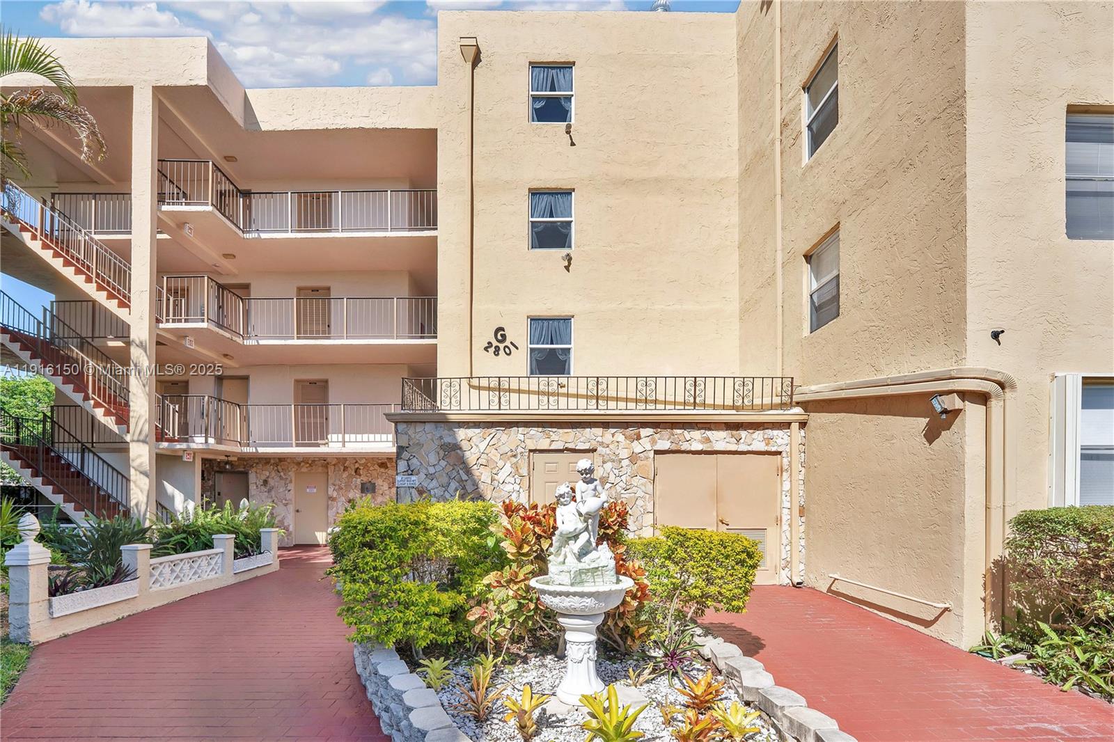 SOMERSET NO SEVEN CONDO - Residential