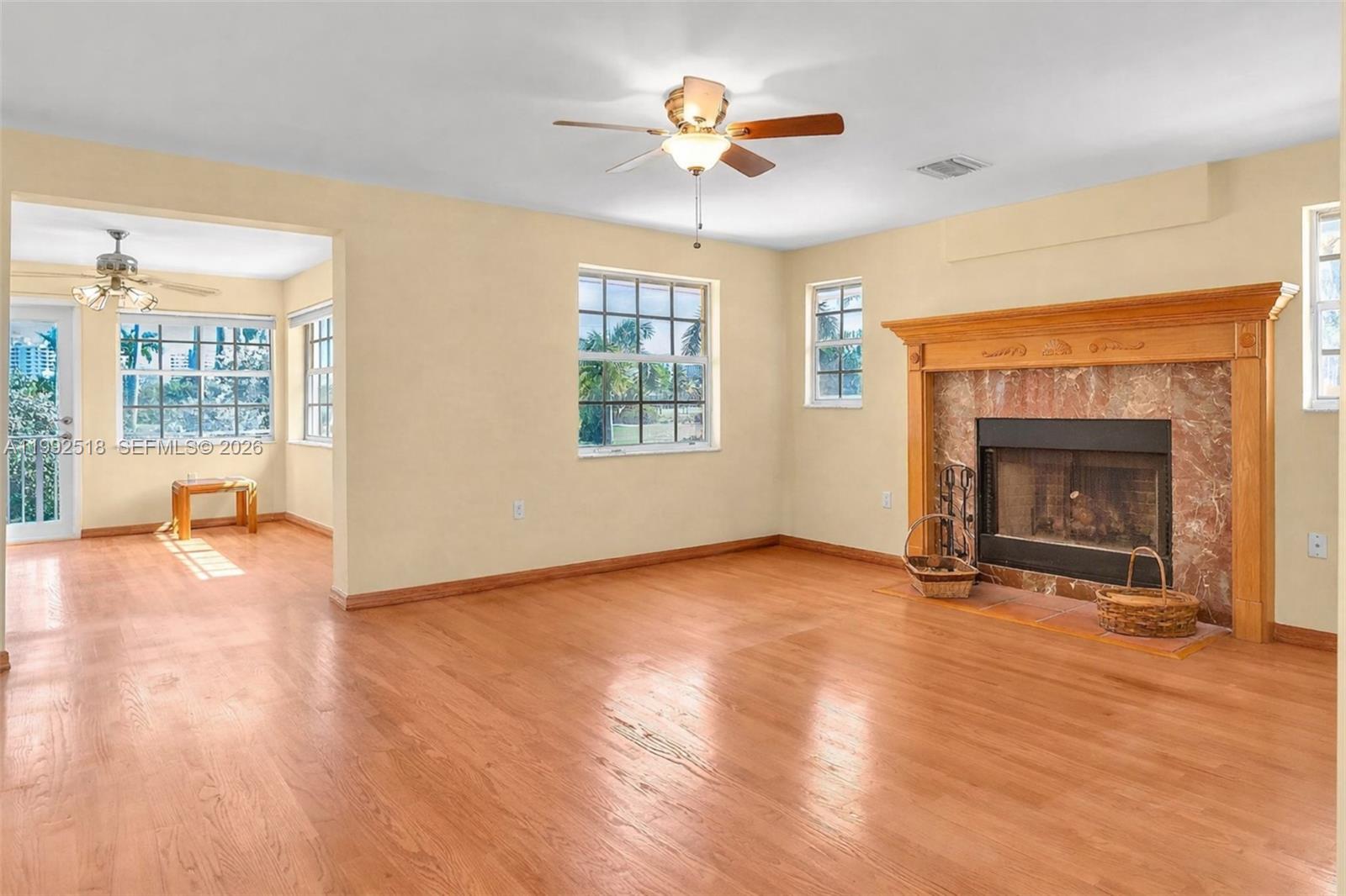 LA GORCE GOLF SUB - Residential