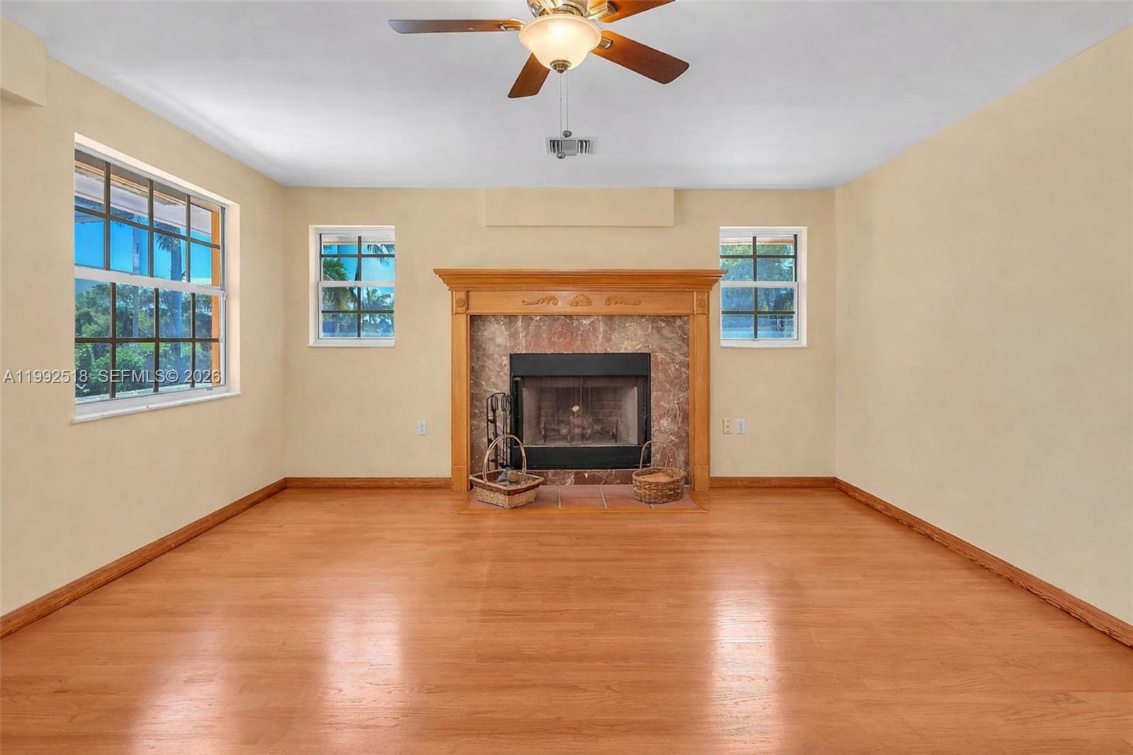 LA GORCE GOLF SUB - Residential