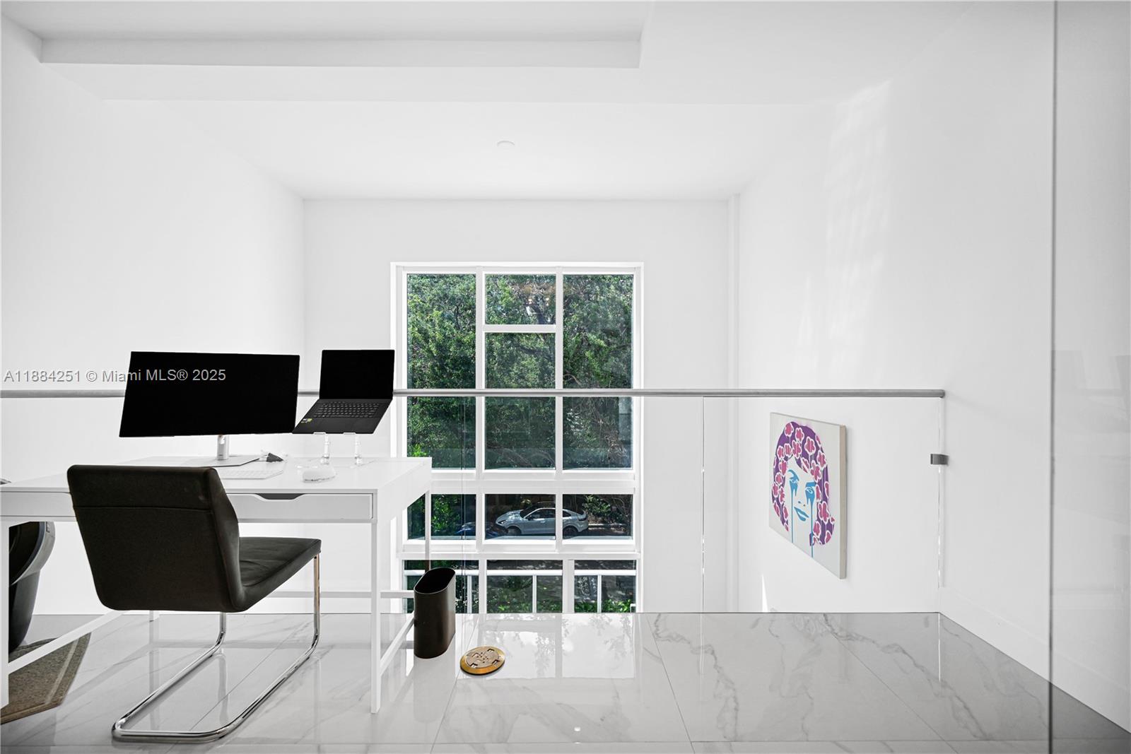 ONE BAY CONDO - Residential Lease