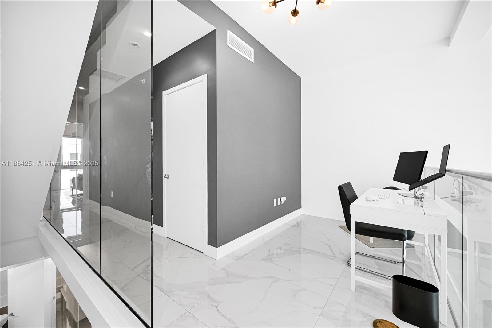 ONE BAY CONDO - Residential Lease