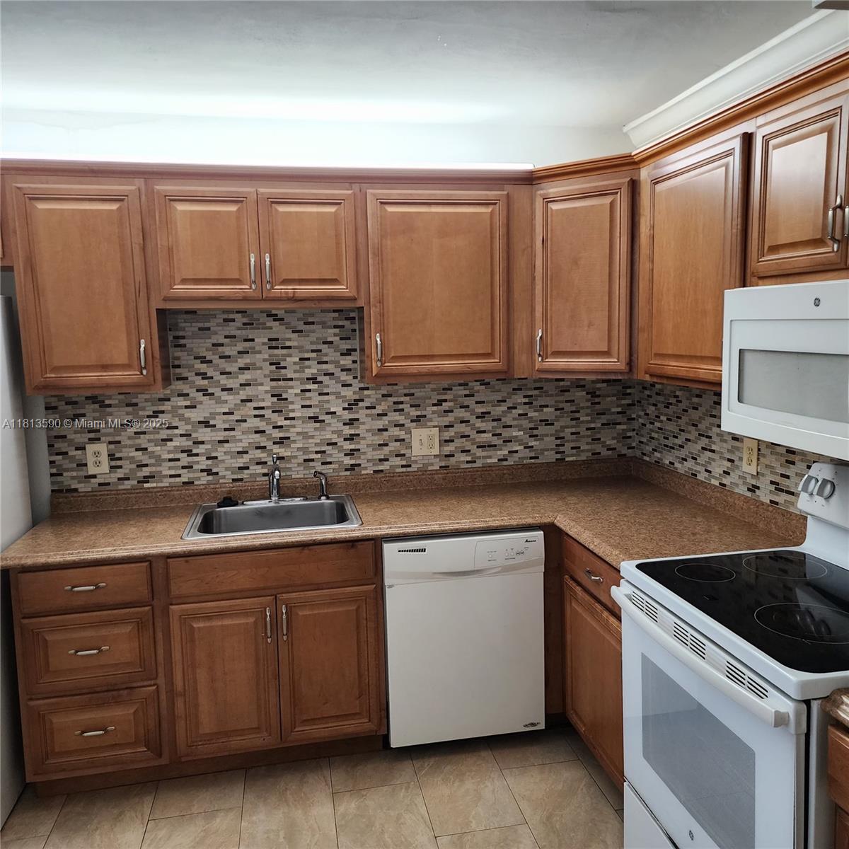 RACQUET CLUB APTS AT BONA - Residential Lease