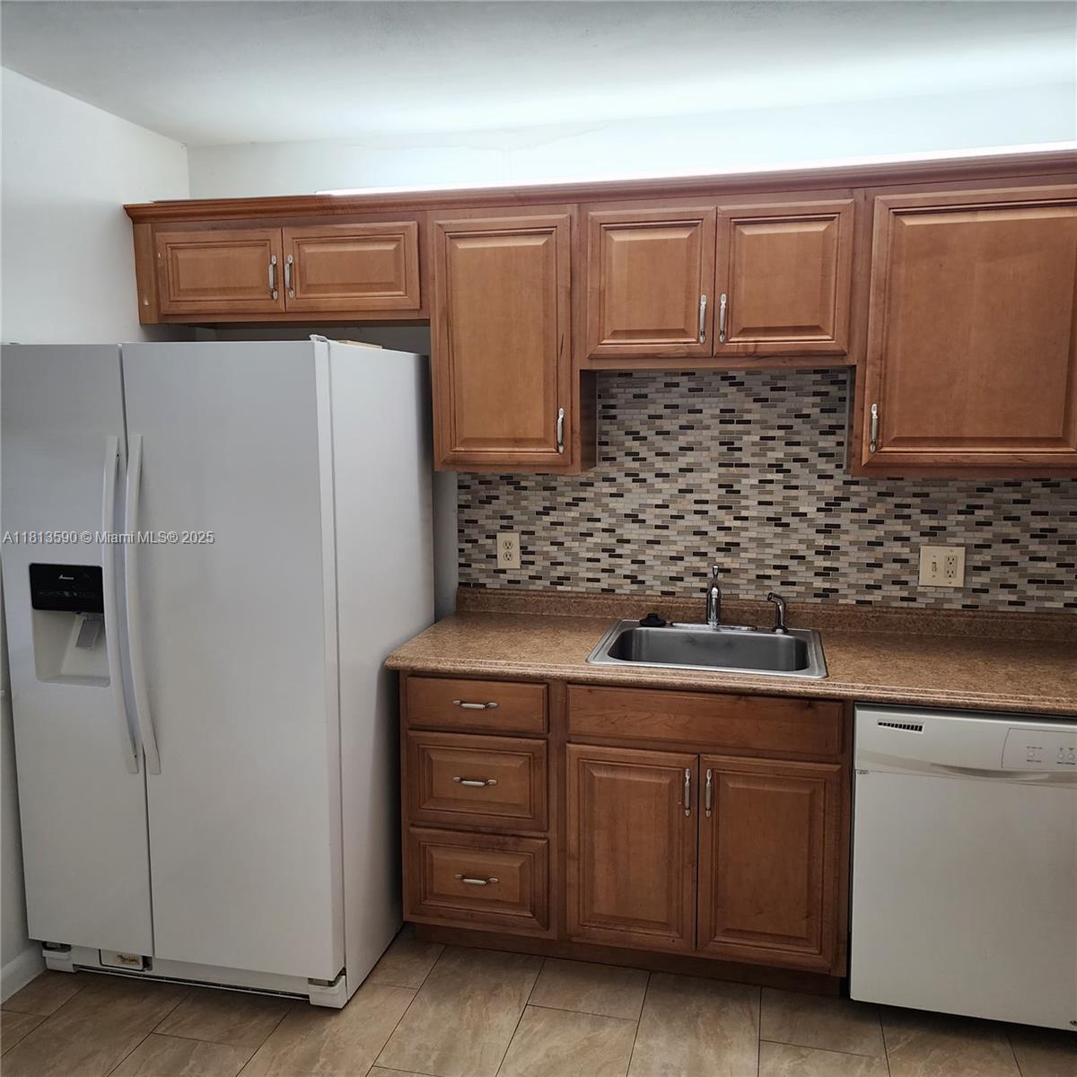 RACQUET CLUB APTS AT BONA - Residential Lease
