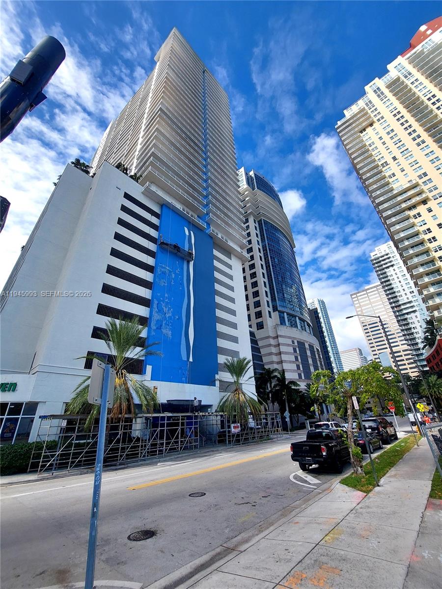 THE CLUB AT BRICKELL BAY - Residential