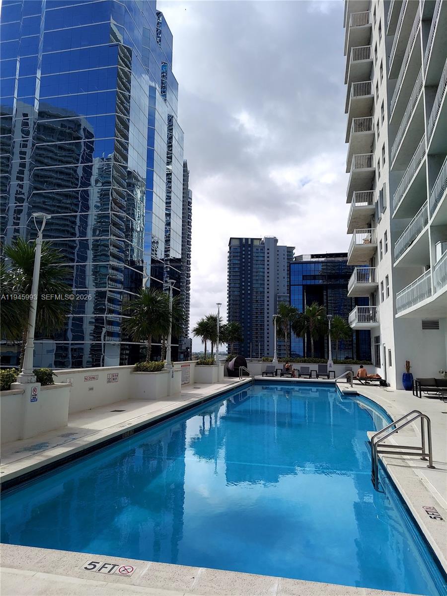 THE CLUB AT BRICKELL BAY - Residential