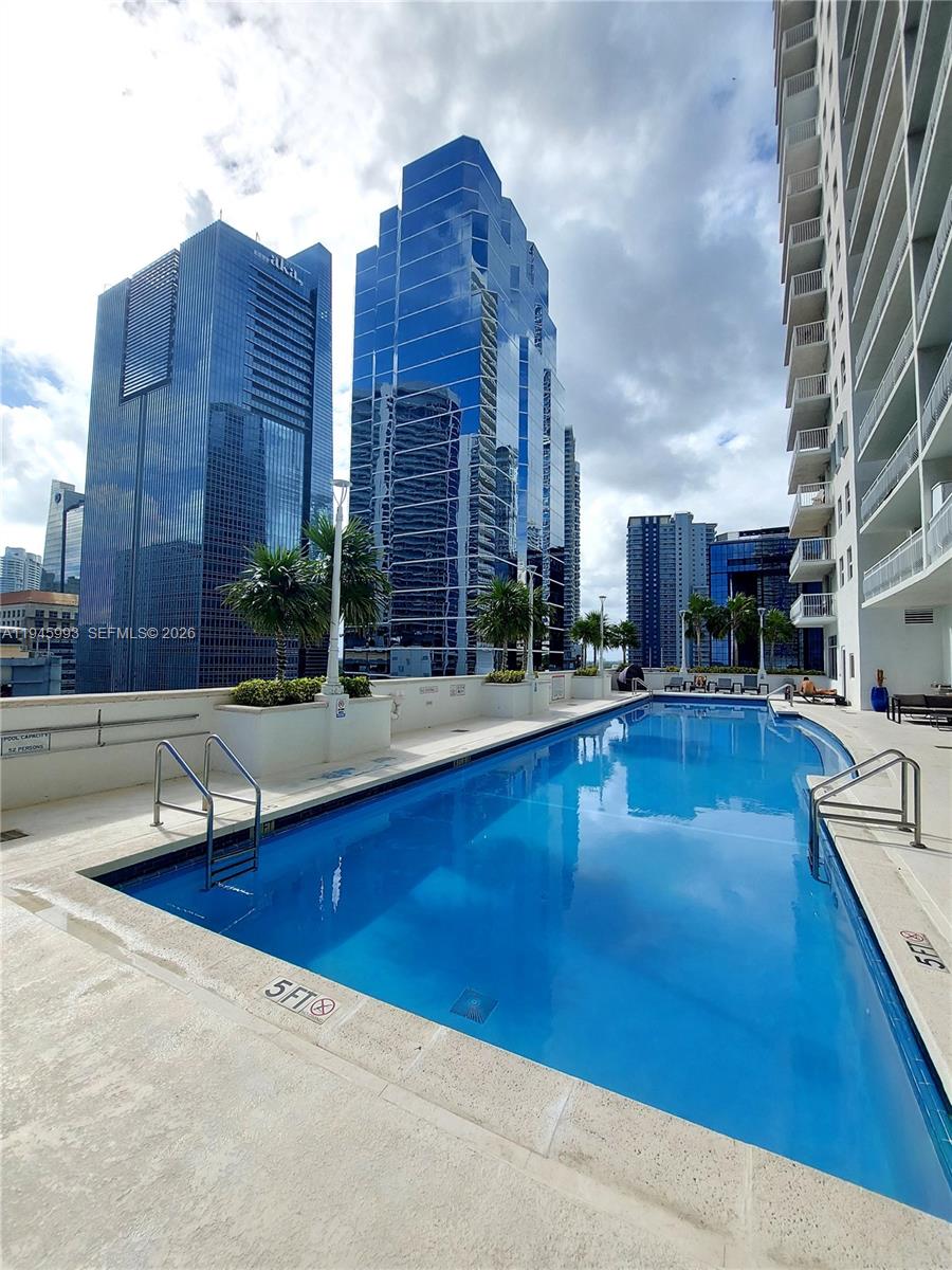 THE CLUB AT BRICKELL BAY - Residential
