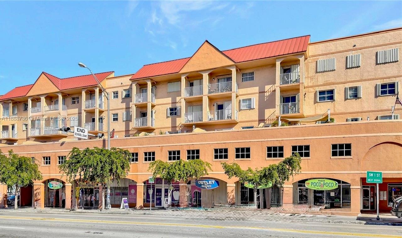 PRESIDENTIAL CORNERS COND - Residential