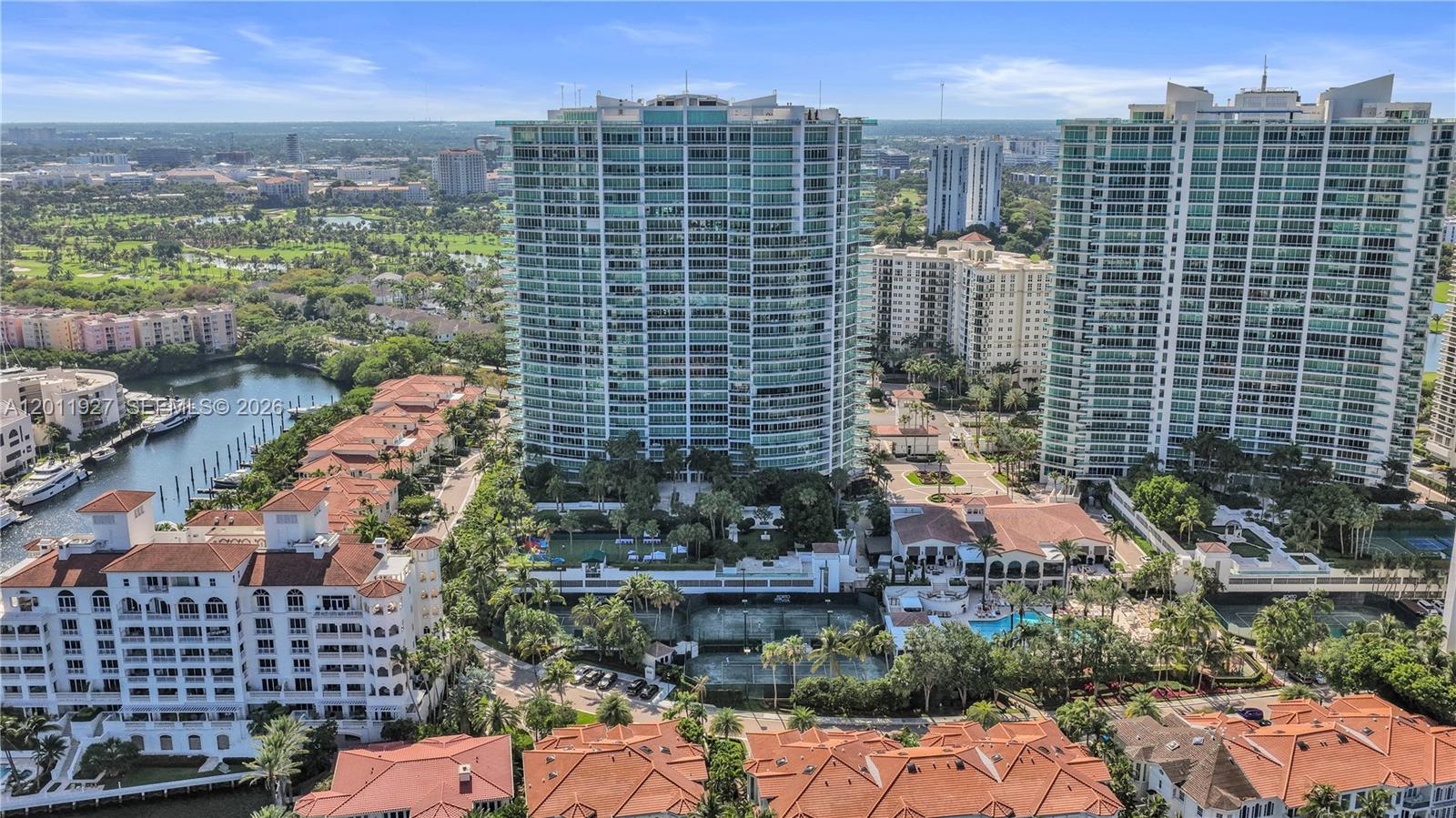 TOWERS OF PORTO VITA-SOUT - Residential