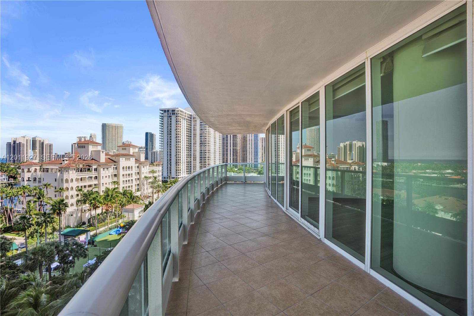 TOWERS OF PORTO VITA-SOUT - Residential