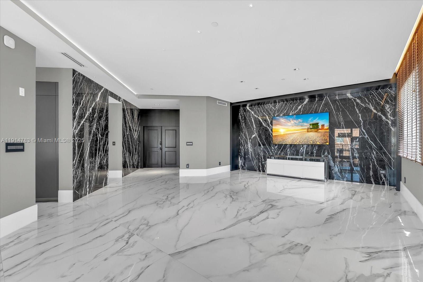 125 Jefferson Ave 143