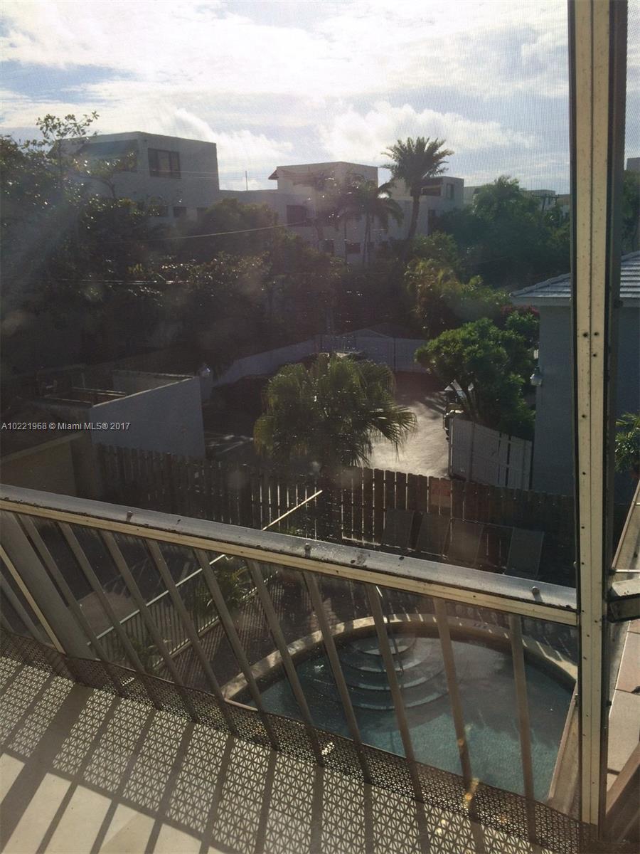 Key Townhouse Condo - Residential Lease