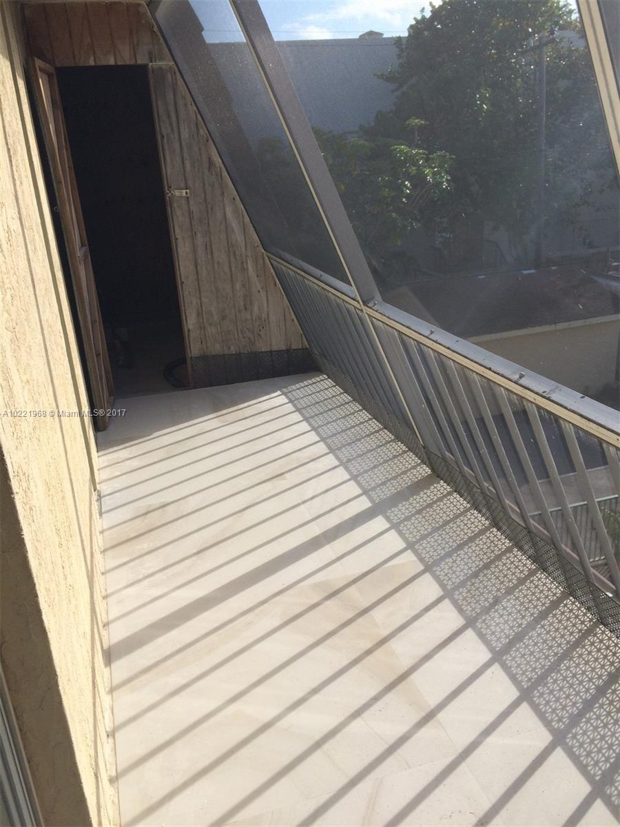 Key Townhouse Condo - Residential Lease