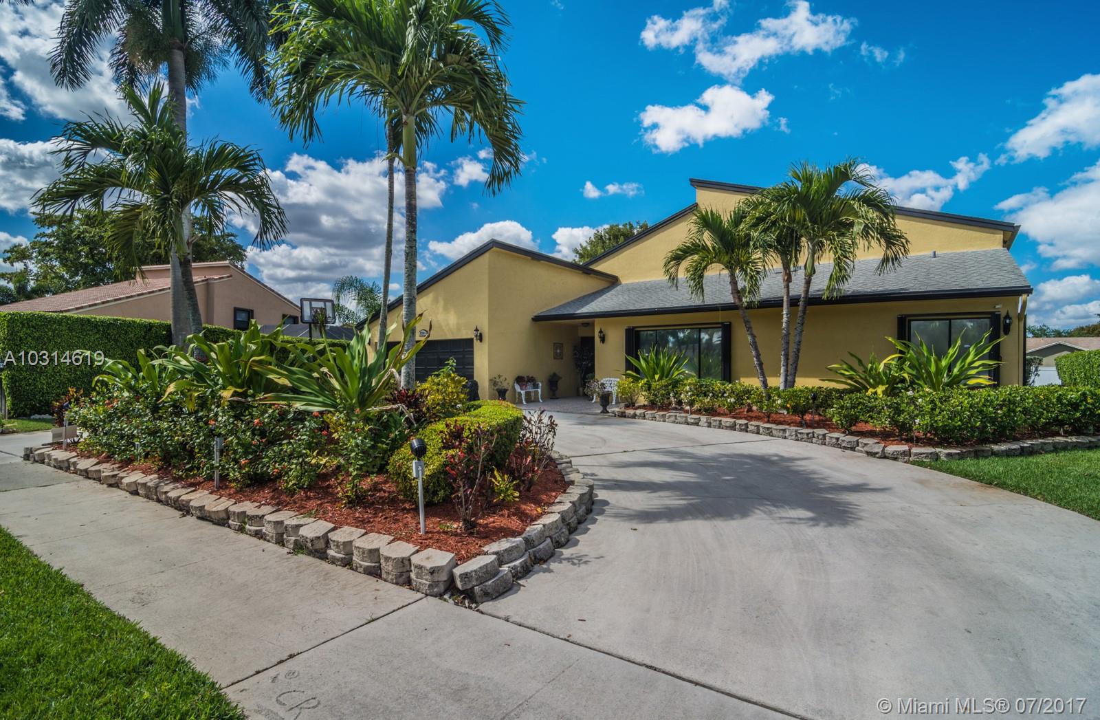 JACARANDA LAKES SEC SEVEN - Residential