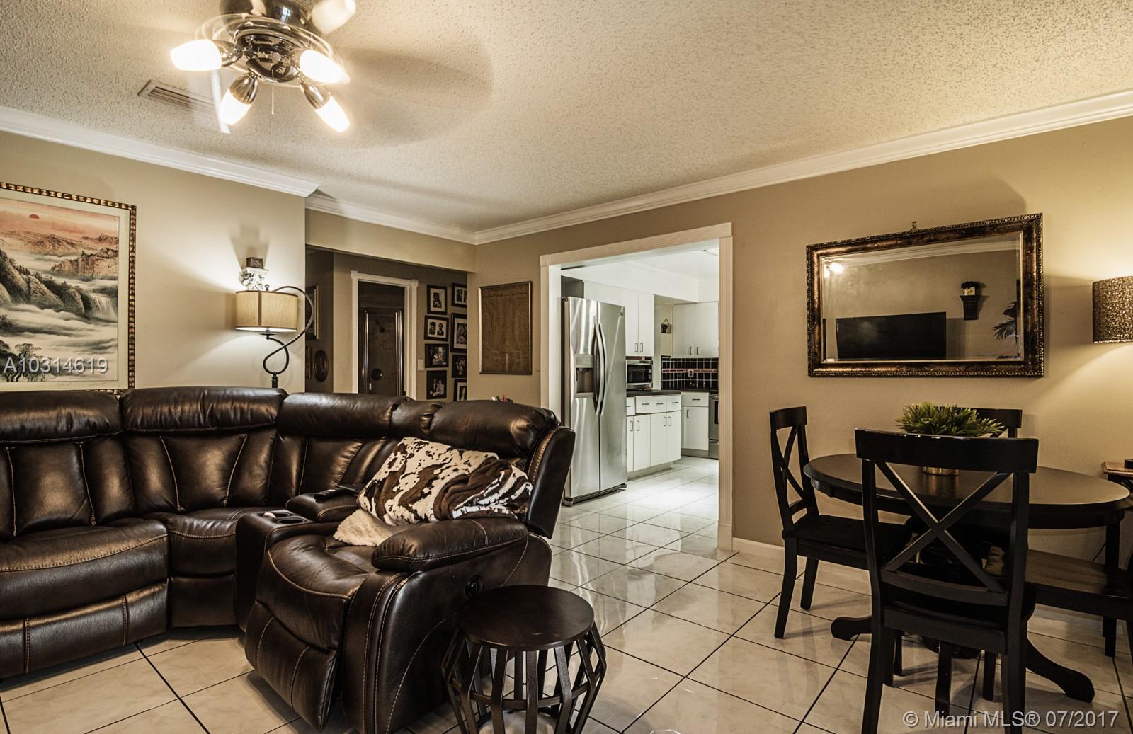 JACARANDA LAKES SEC SEVEN - Residential