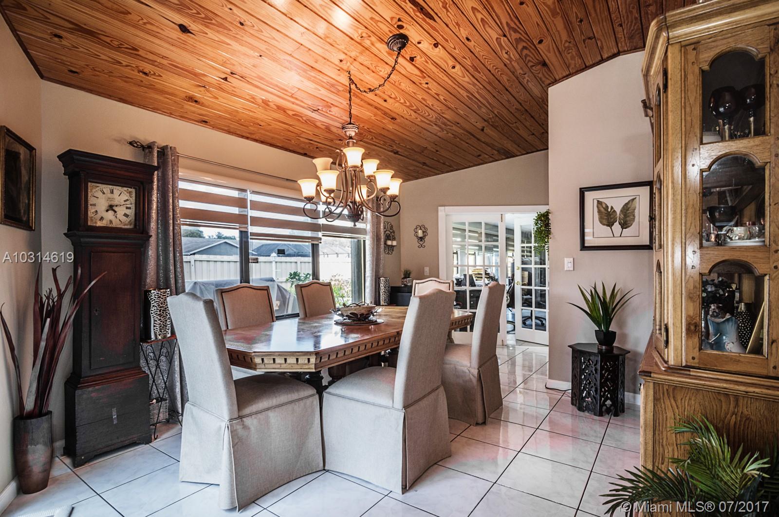 JACARANDA LAKES SEC SEVEN - Residential