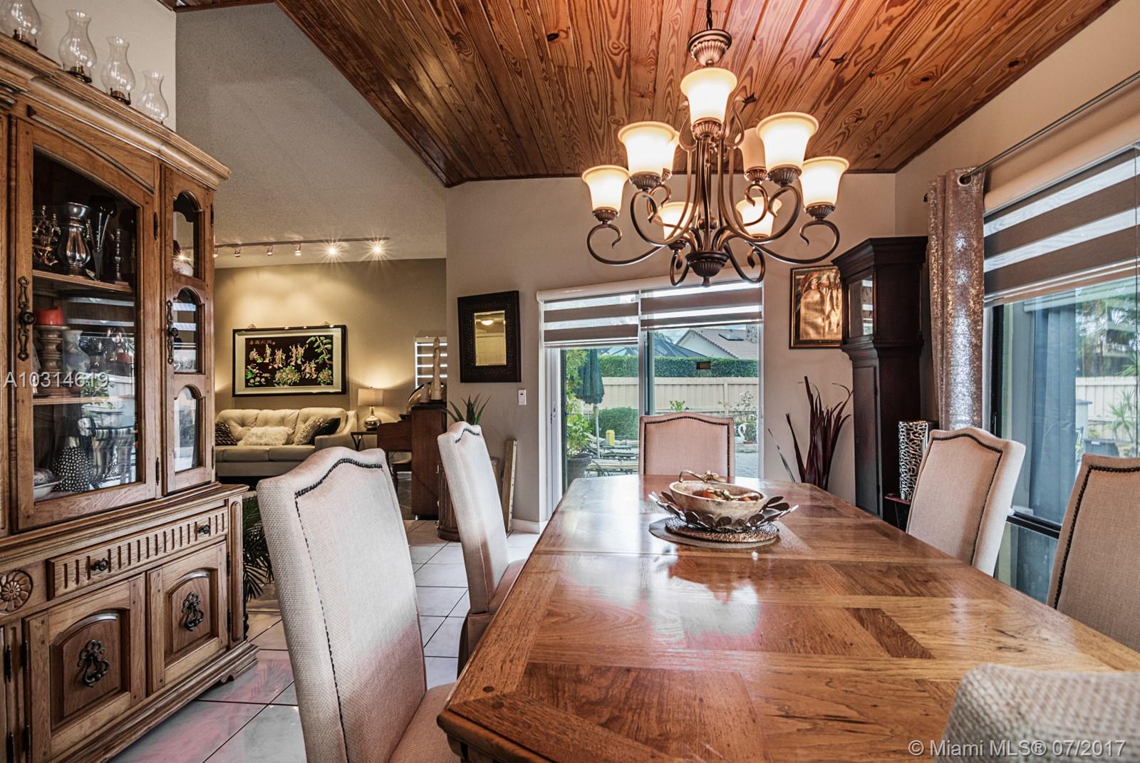 JACARANDA LAKES SEC SEVEN - Residential