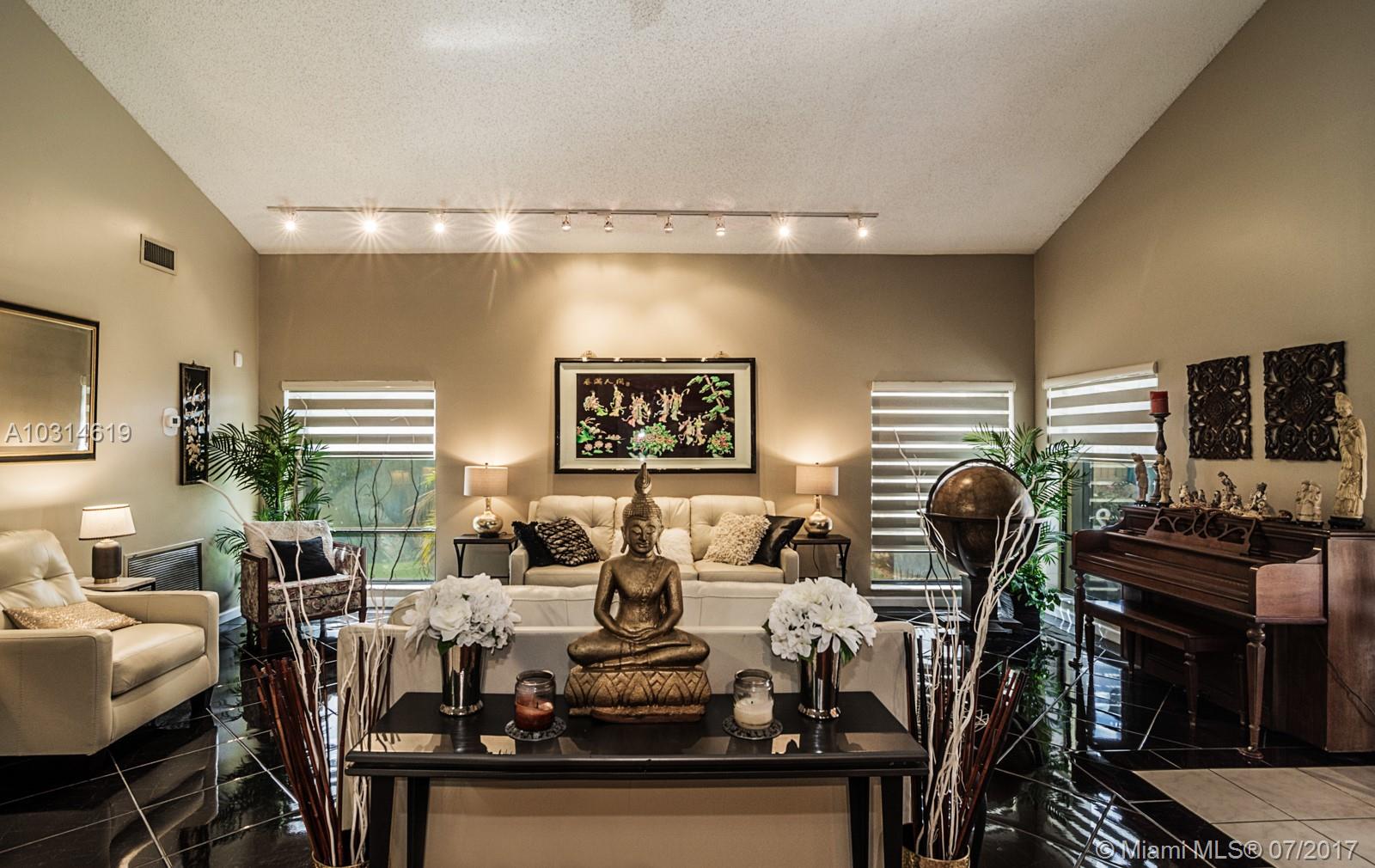 JACARANDA LAKES SEC SEVEN - Residential