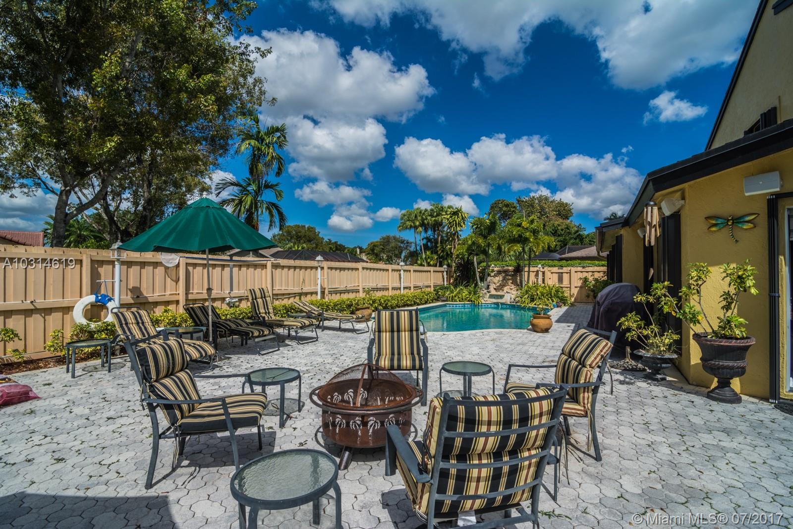 JACARANDA LAKES SEC SEVEN - Residential