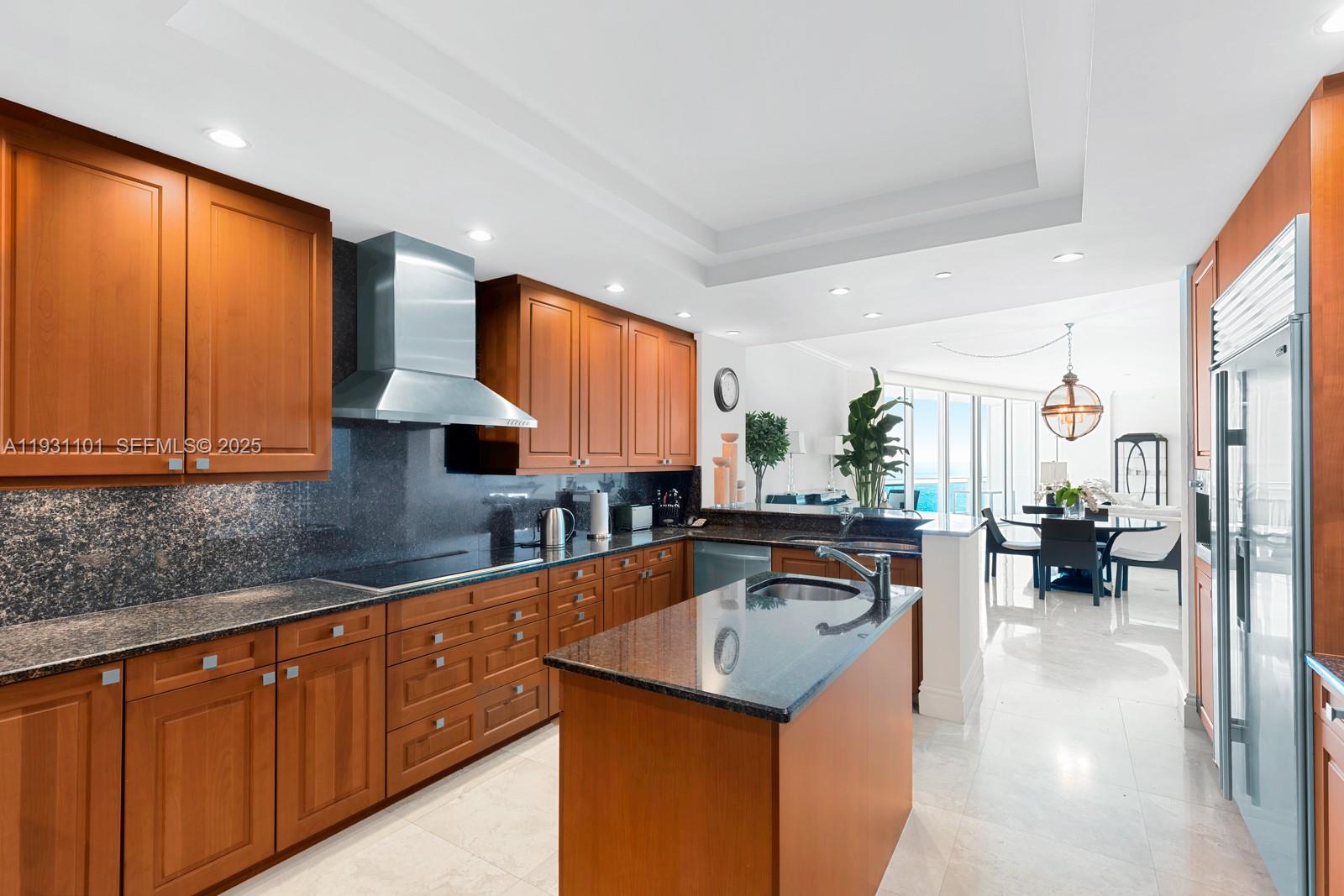 10295 COLLINS AVE RESDNTA - Residential