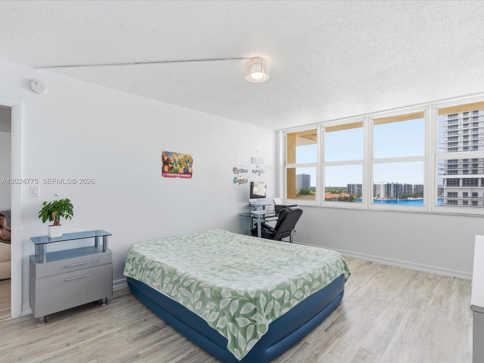 IMPERIAL TOWERS CONDO - Residential