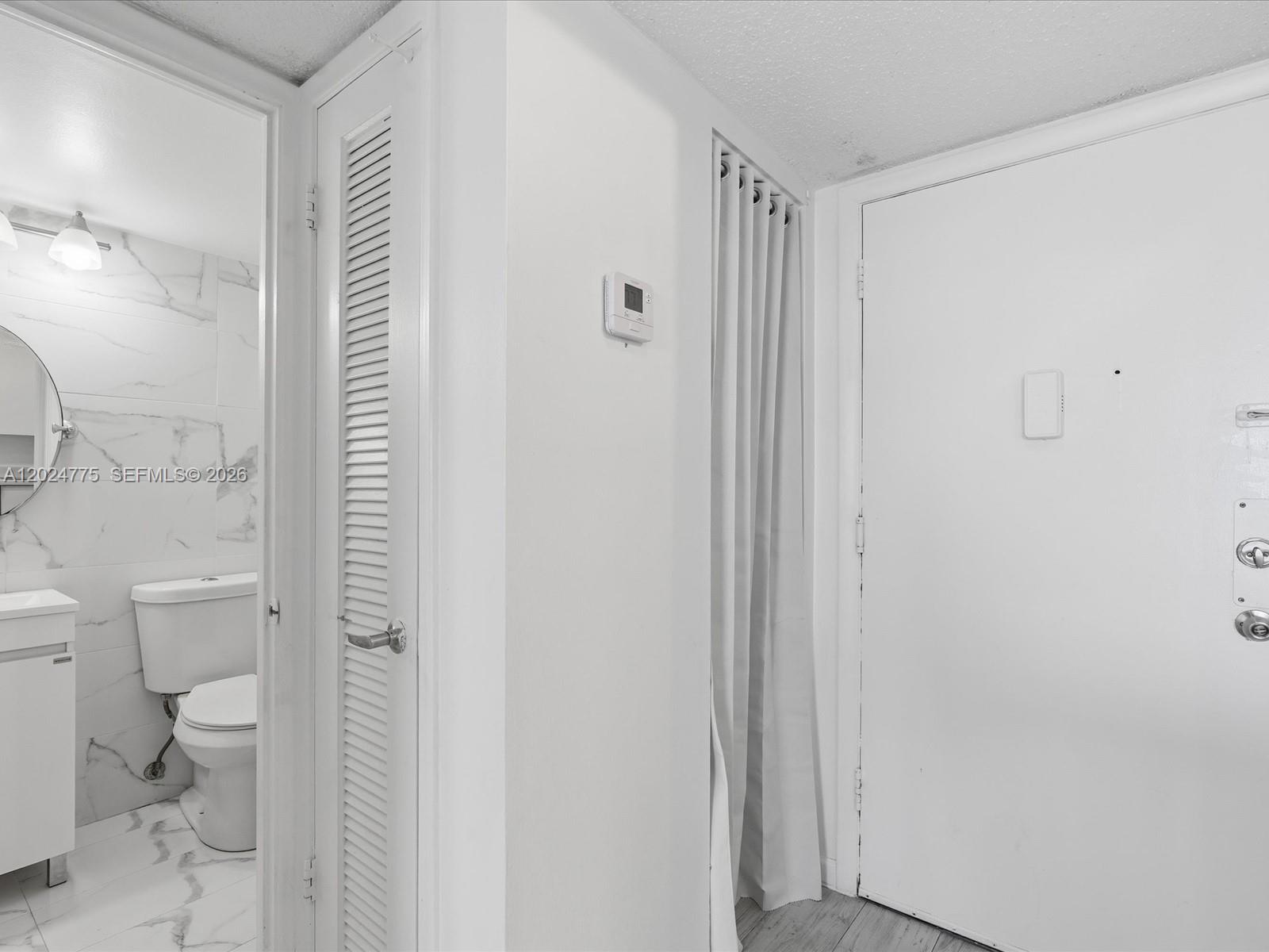 IMPERIAL TOWERS CONDO - Residential