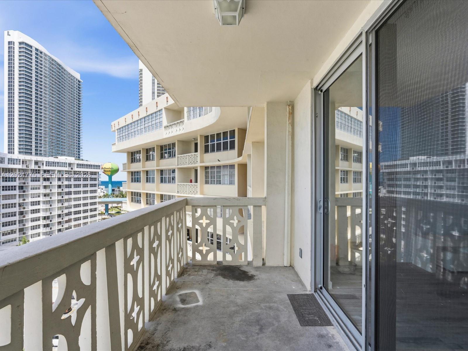 IMPERIAL TOWERS CONDO - Residential
