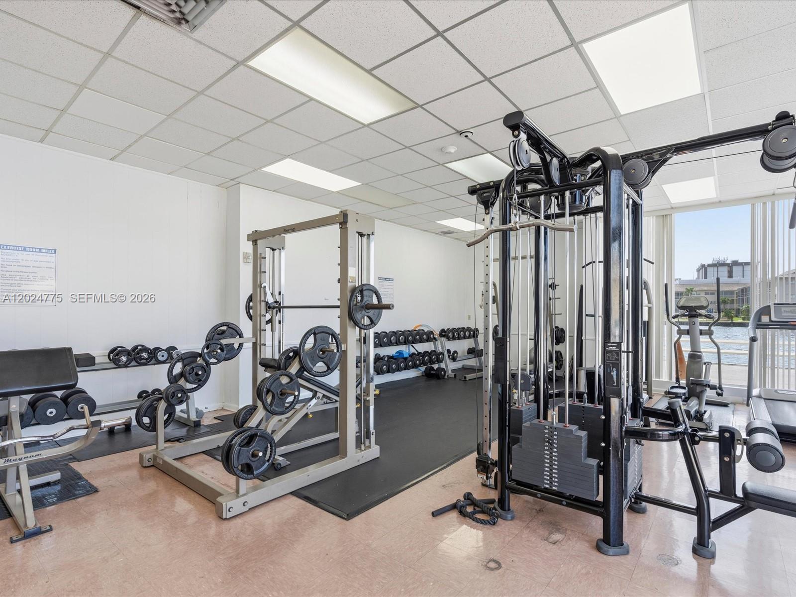 IMPERIAL TOWERS CONDO - Residential