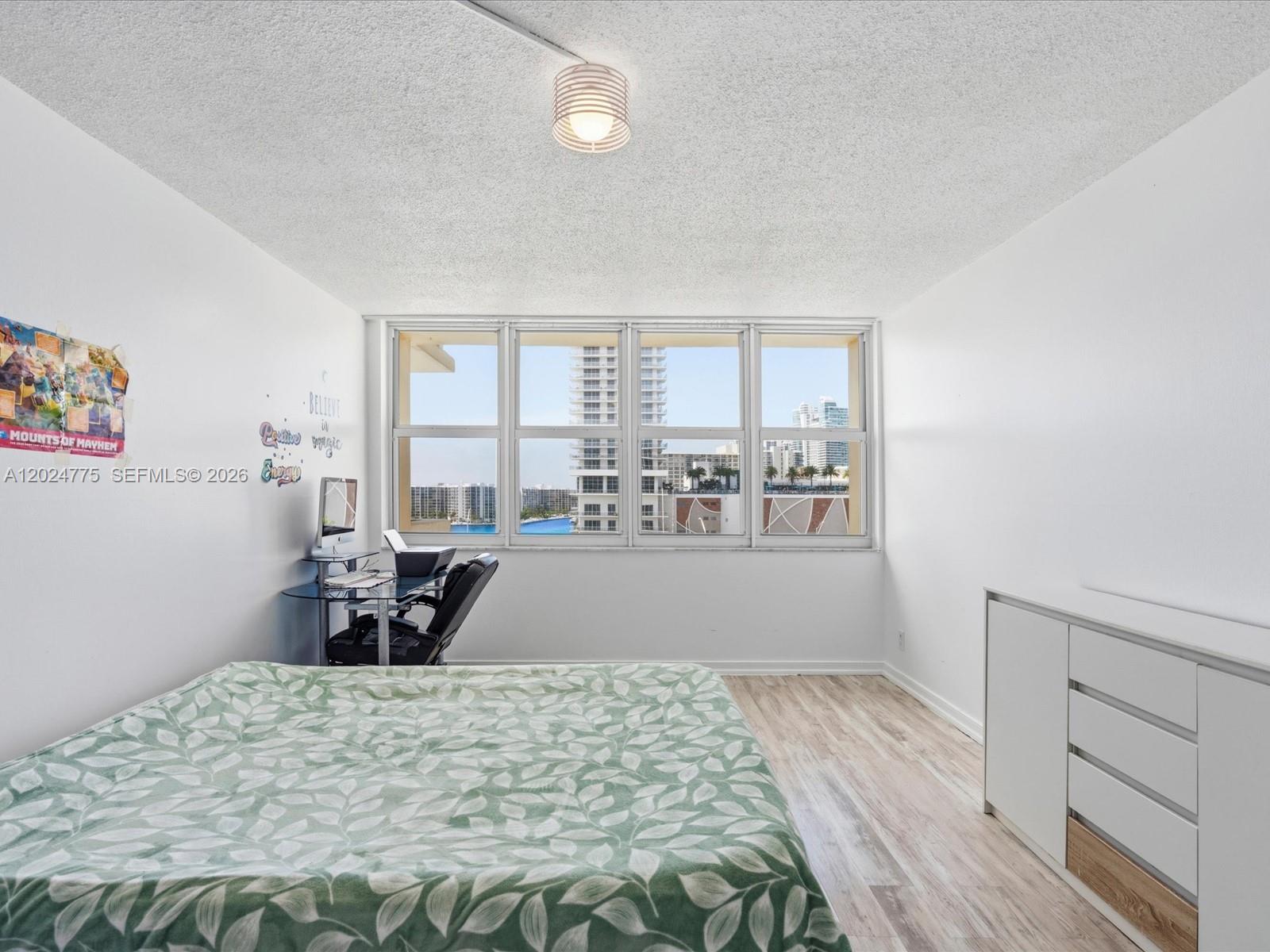 IMPERIAL TOWERS CONDO - Residential