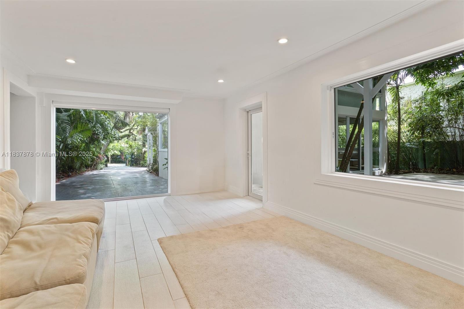 OCEAN VIEW - Residential Lease