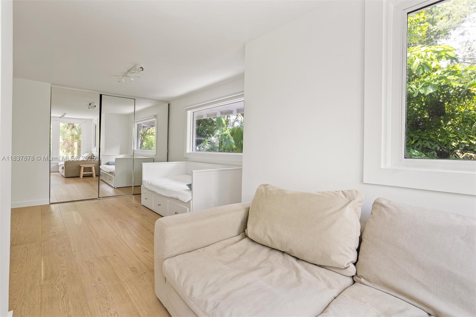 OCEAN VIEW - Residential Lease