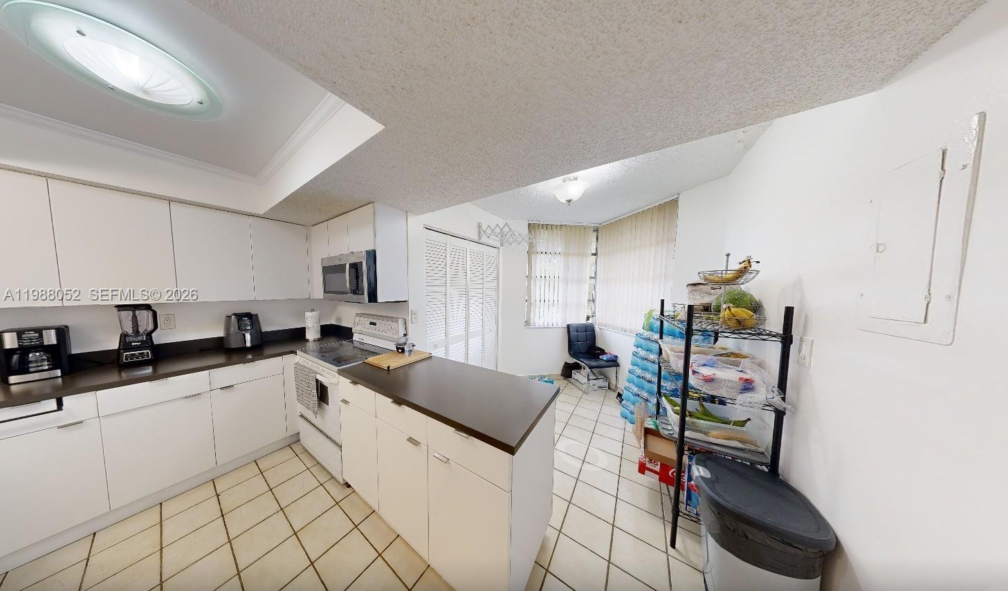 CONDO 1 OF SABAL PALM CON - Residential
