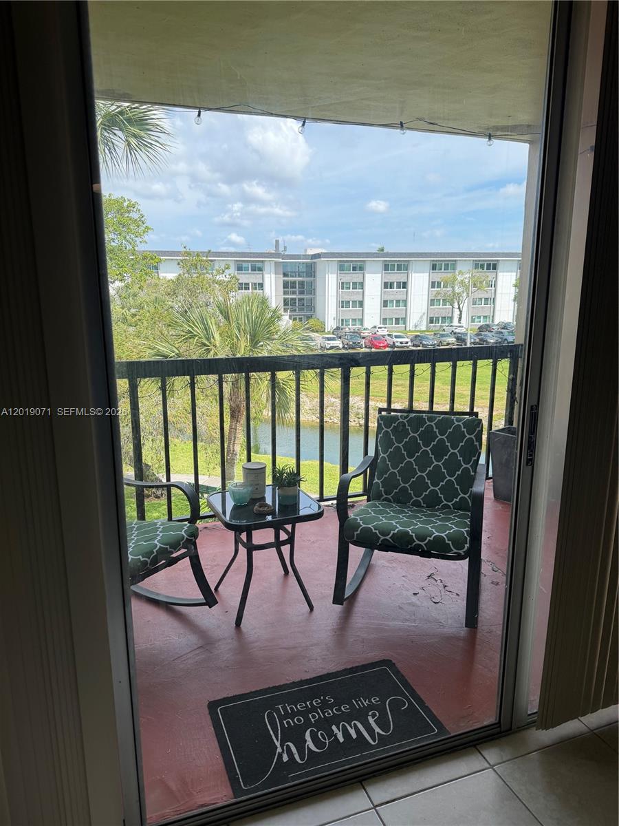 GARDENS OF KENDALL SO CON - Residential