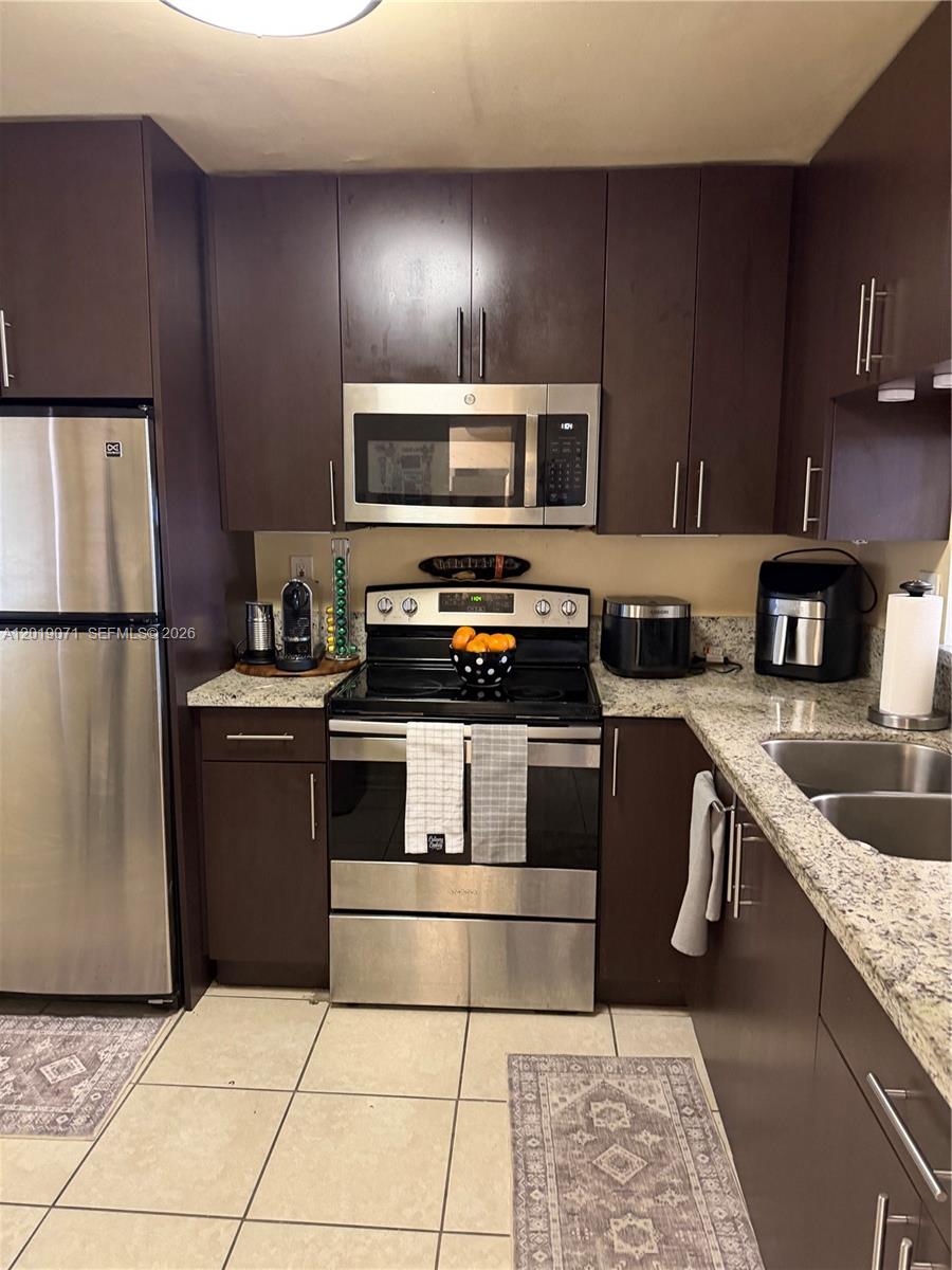 GARDENS OF KENDALL SO CON - Residential