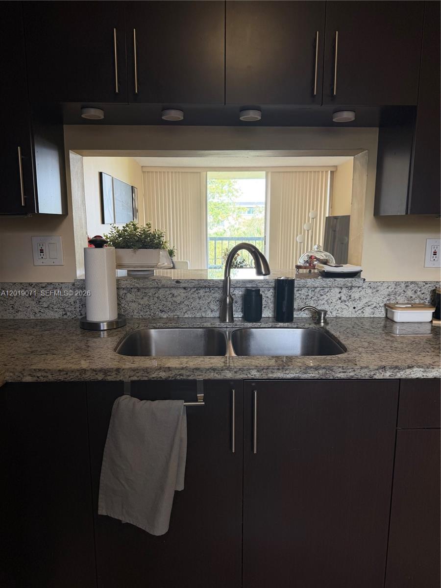 GARDENS OF KENDALL SO CON - Residential