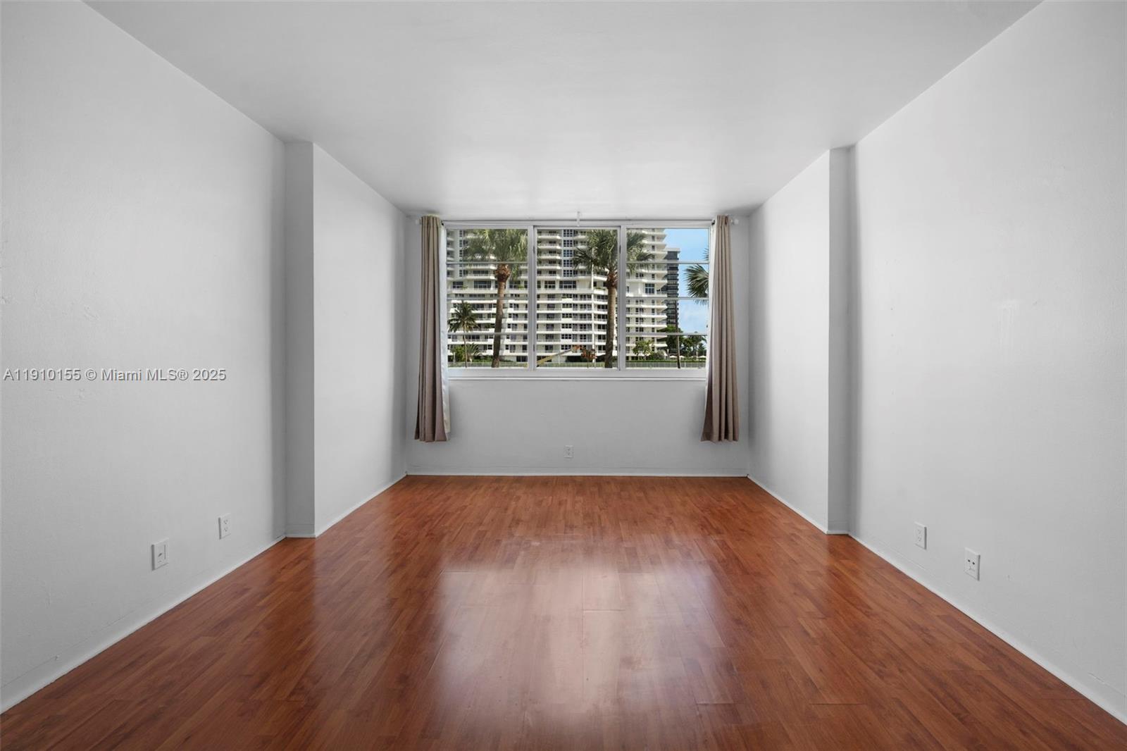 BAY PARK TOWERS CONDO - Residential Lease