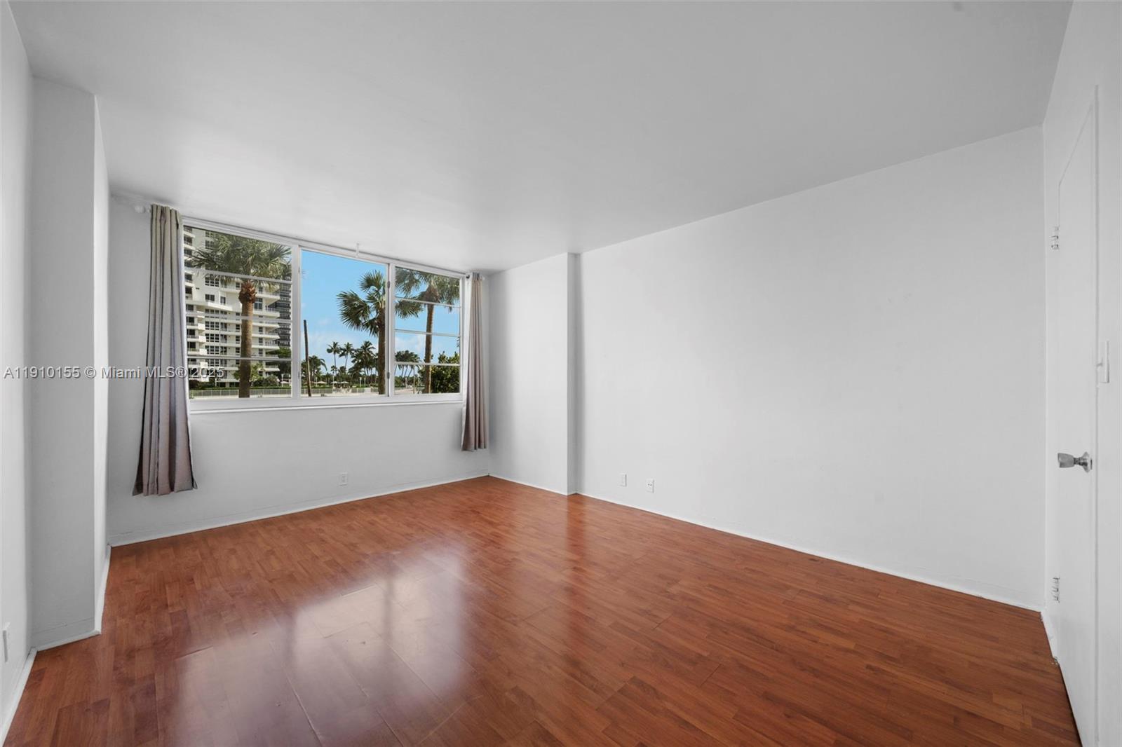 BAY PARK TOWERS CONDO - Residential Lease