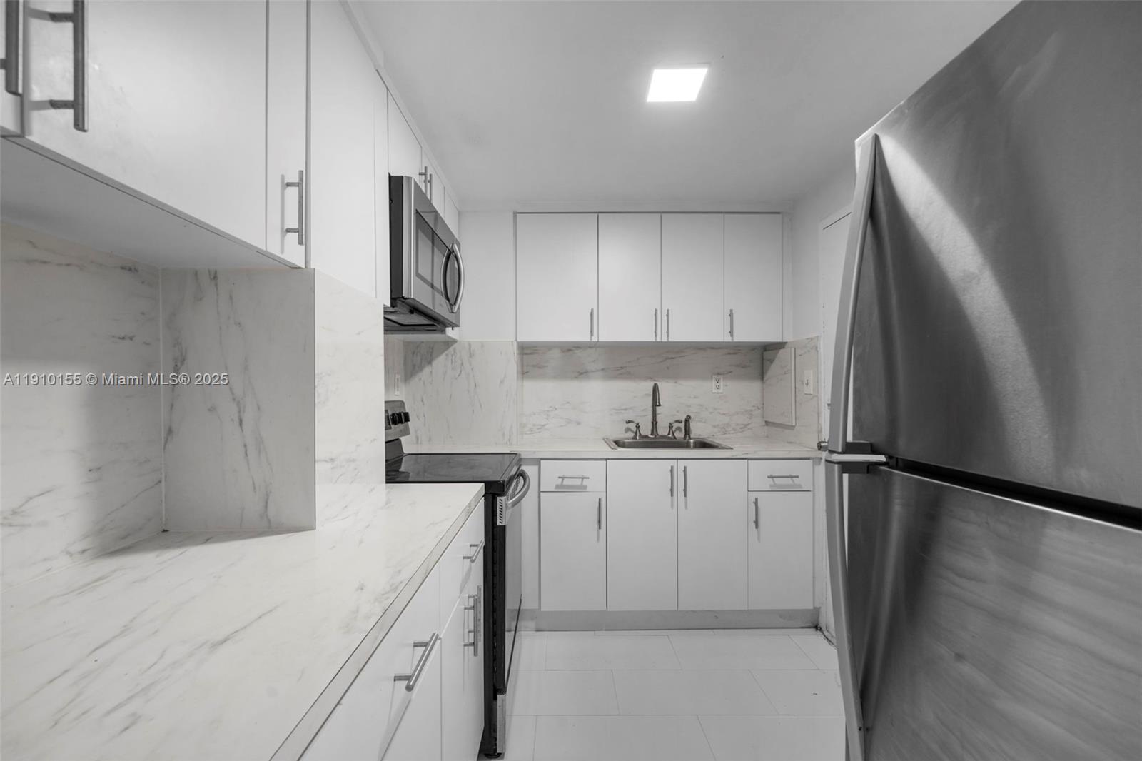 BAY PARK TOWERS CONDO - Residential Lease