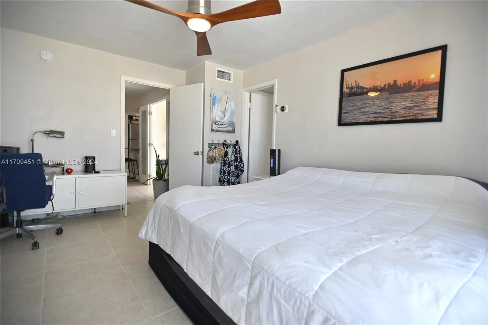 Miami Beach, Florida 33139, United States, 1 Bedroom Bedrooms, ,1 BathroomBathrooms,Residential,Pending,26511