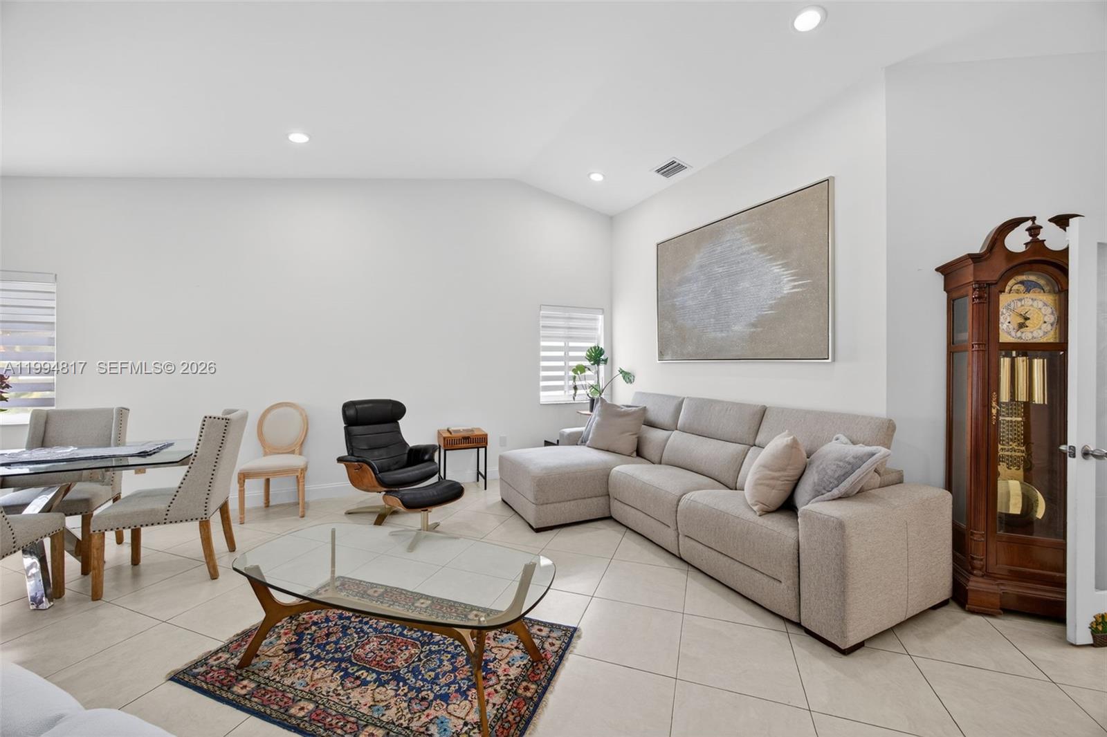 COUNTRY WALK WEST SEC 1 - Residential Lease