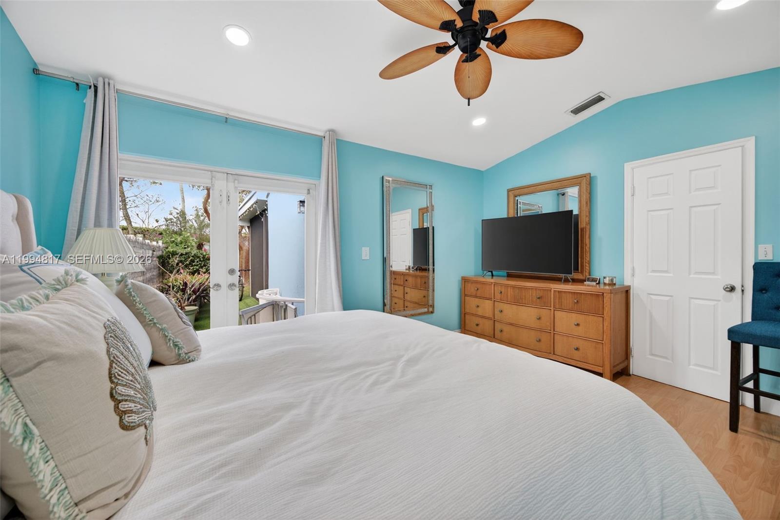 COUNTRY WALK WEST SEC 1 - Residential Lease