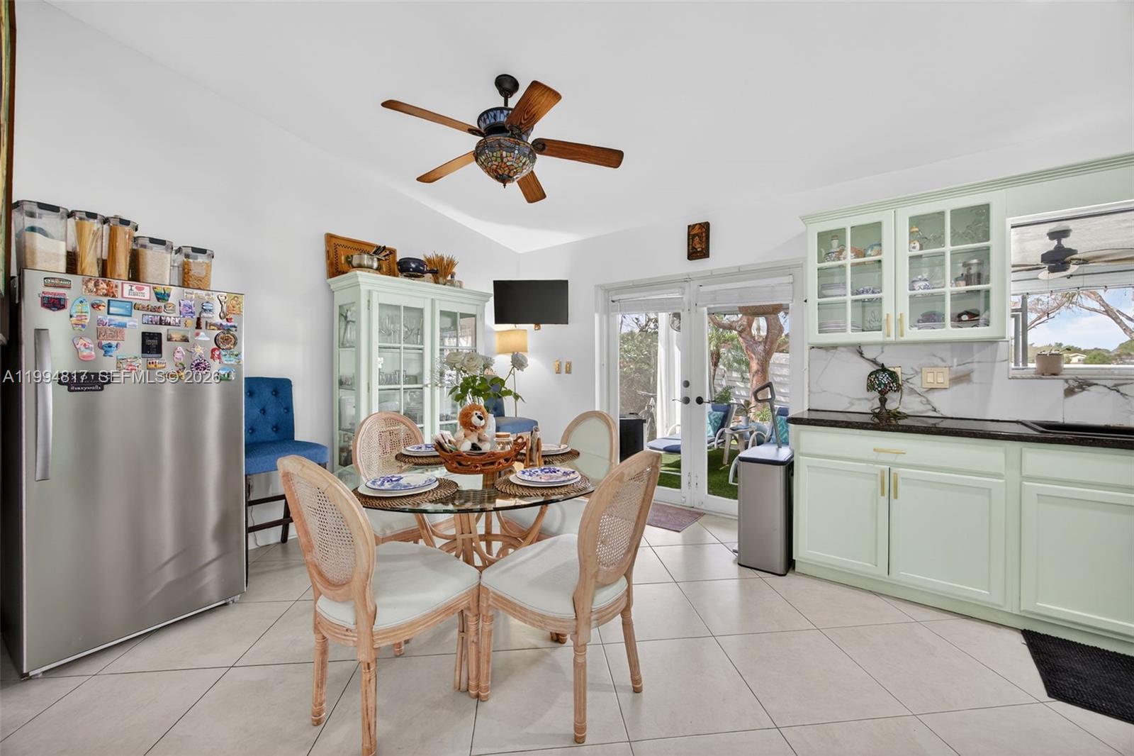 COUNTRY WALK WEST SEC 1 - Residential Lease