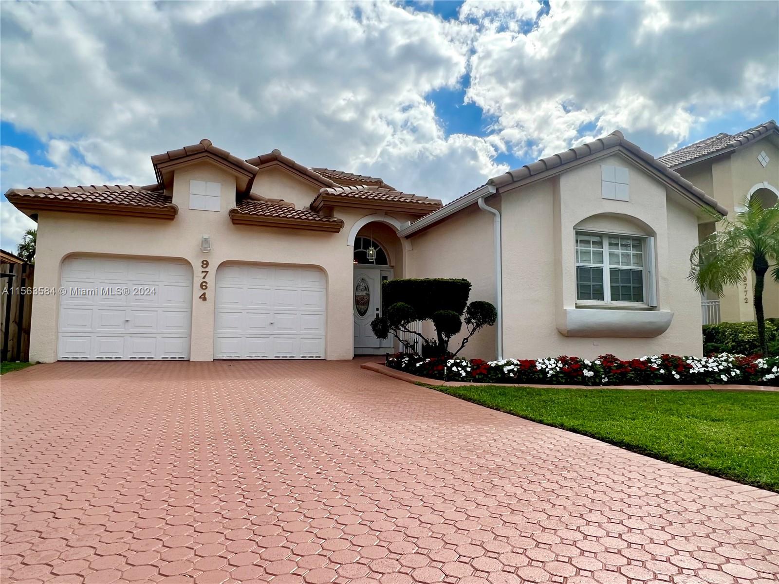 9764 Nw 32nd St St, Doral, Miami-Dade County, Florida - 4 Bedrooms  
3 Bathrooms - 