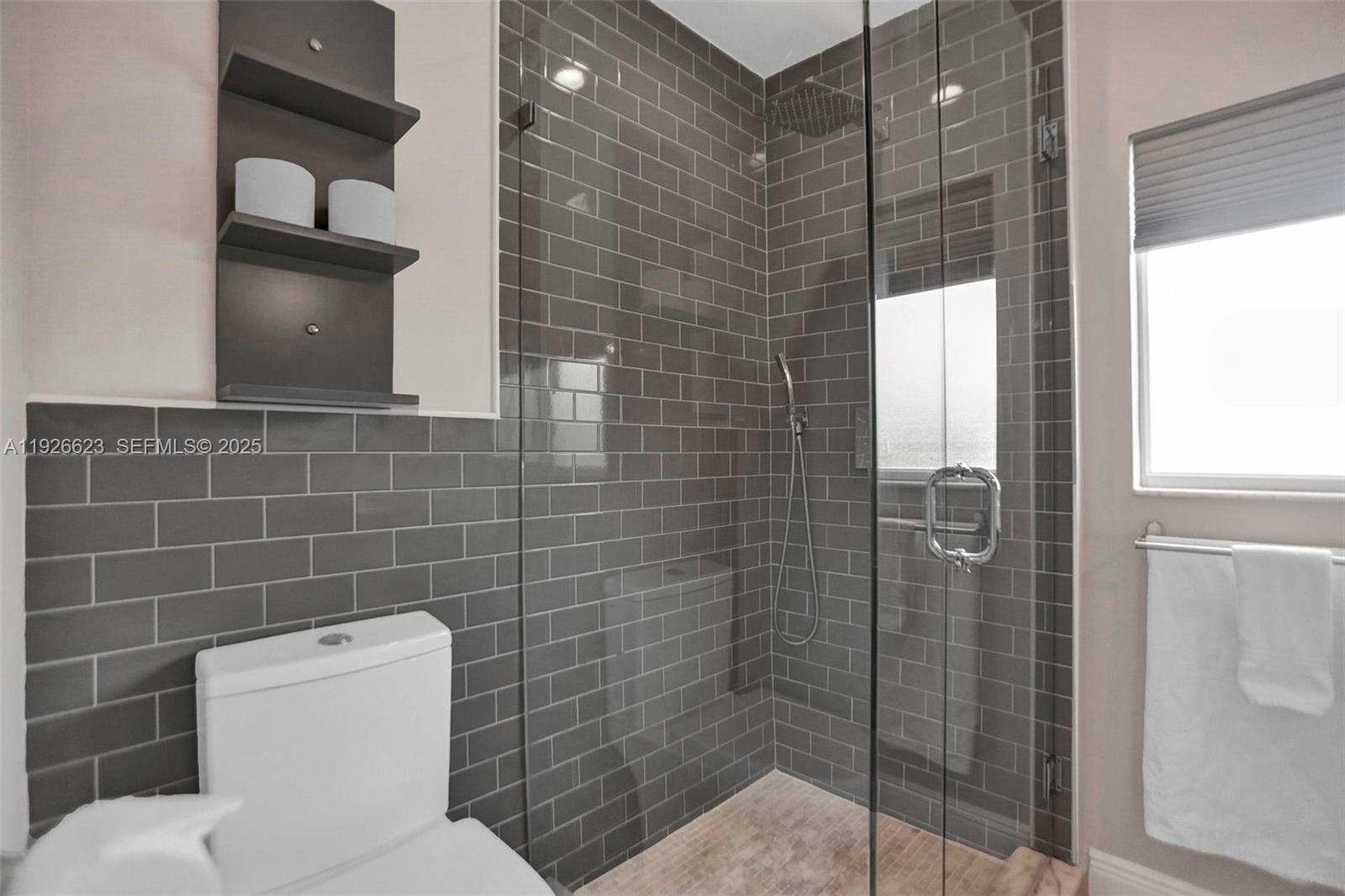 CHULA VISTA FIRST ADD REV - Residential Lease