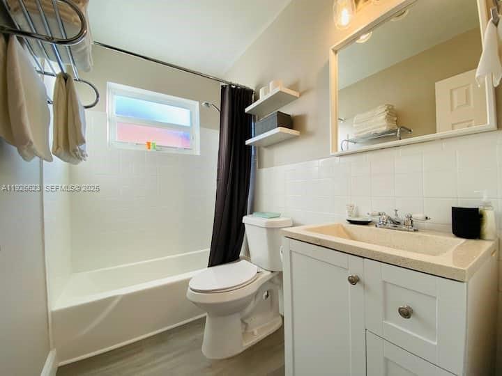 CHULA VISTA FIRST ADD REV - Residential Lease