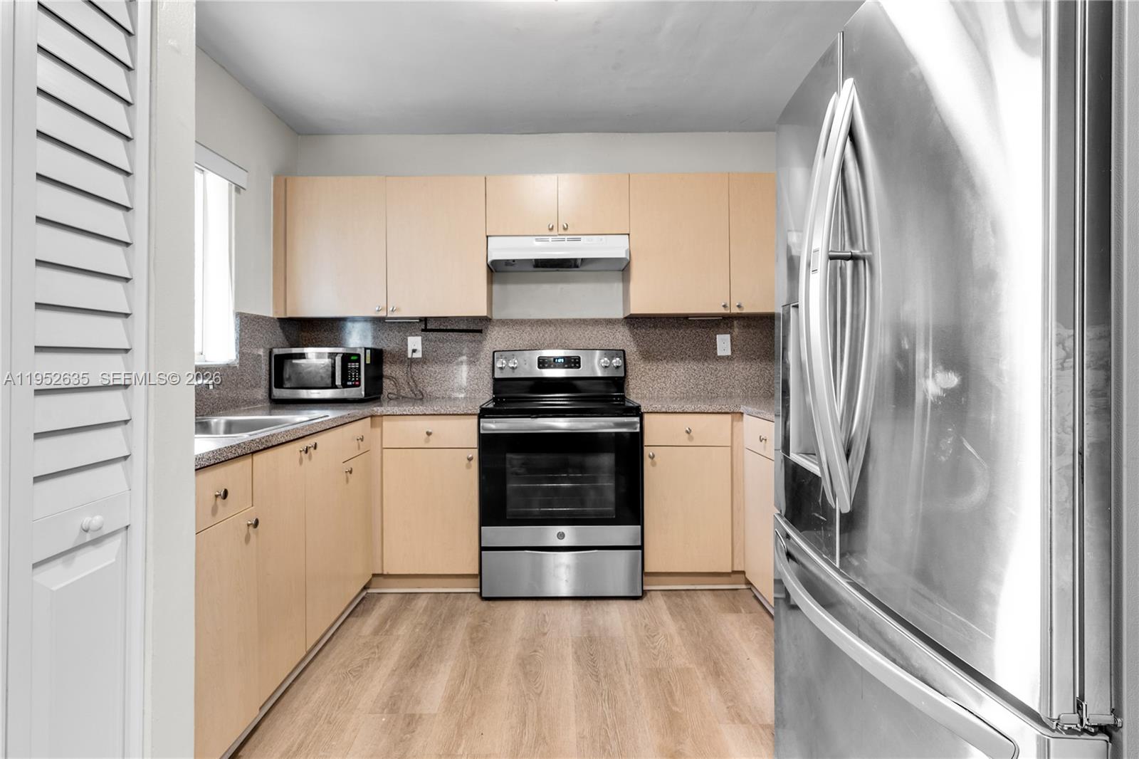 TERRAZAS DEL SOL CONDO - Residential