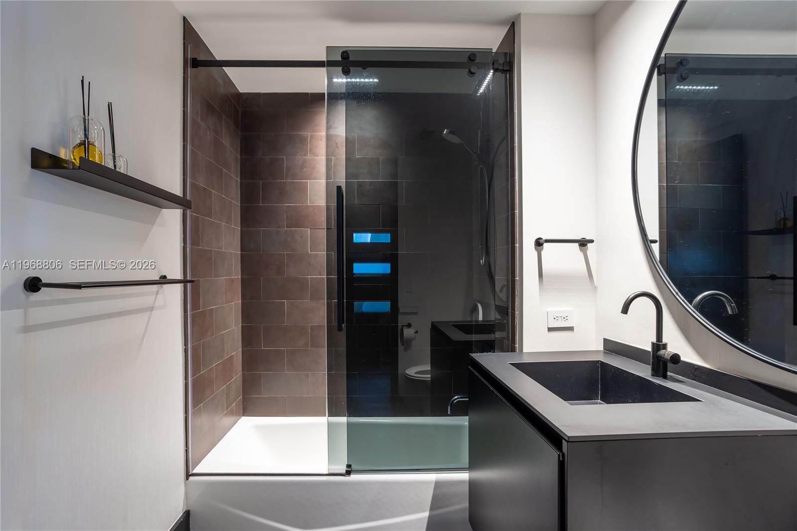 TEN MUSEUM PK RESIDENTIAL - Residential