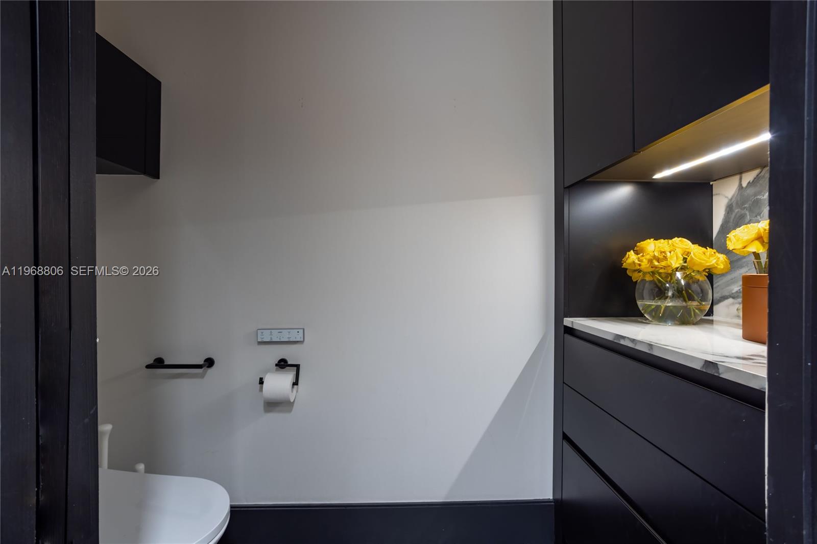 TEN MUSEUM PK RESIDENTIAL - Residential